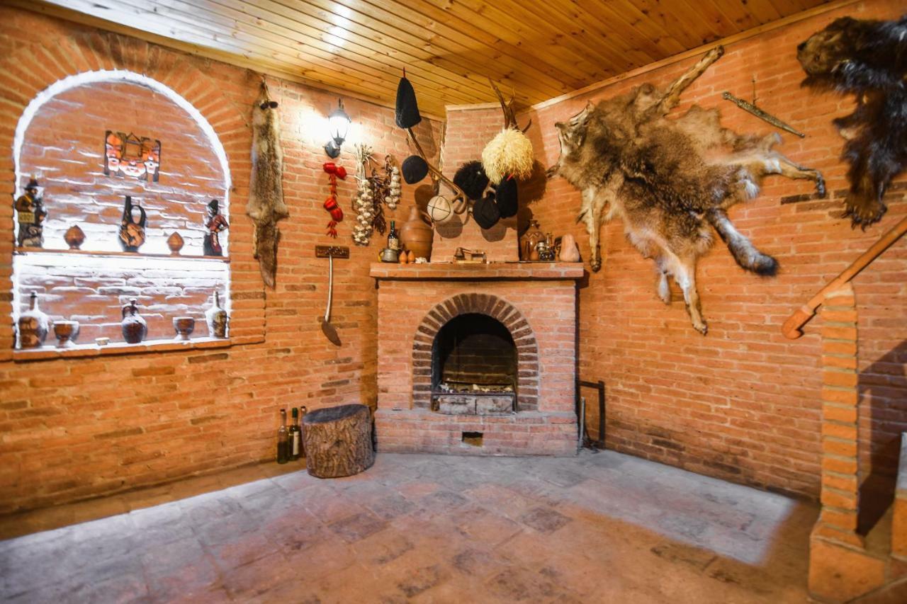 Apartamenti Laliashvilebi'S Wine Cellar Тбилиси Екстериор снимка
